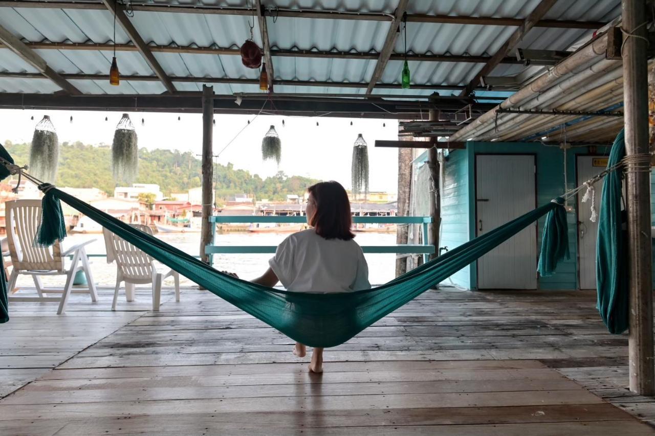 Rub Lom Chom Klong Homestay Chumphon Exterior foto