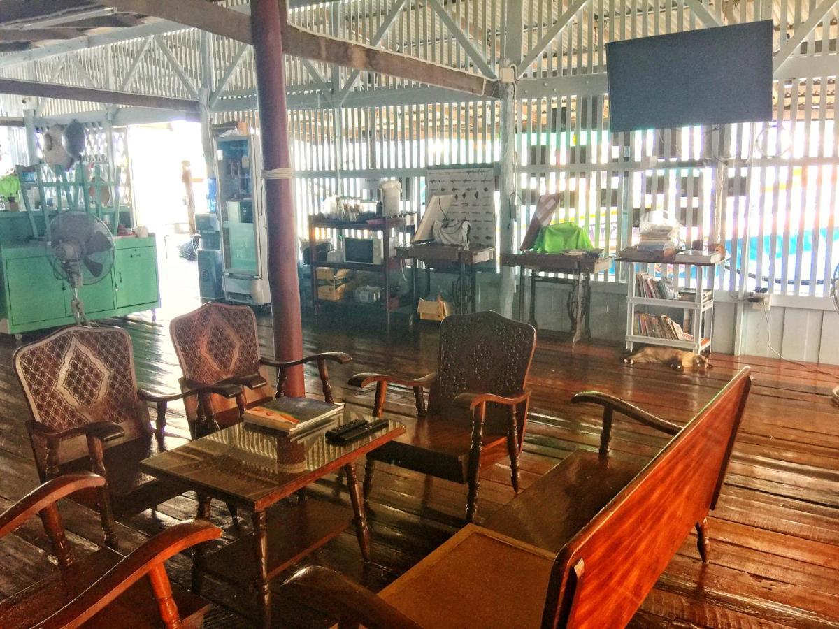 Rub Lom Chom Klong Homestay Chumphon Exterior foto